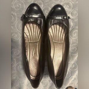 Easy Spirit Black Leather Heels with Buckle